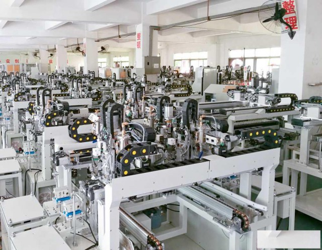 锂电池全自动拔插胶钉机