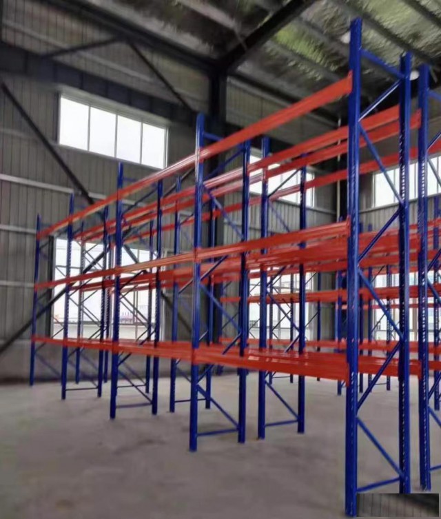 货架常年大量收购二手货架回收出售叉车托盘回收