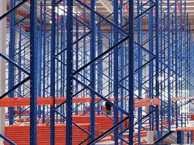 高价批量收购库房重型高位货架二手货架回收拆除