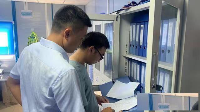 建达学校的资料员技能班有白班和周末班2个班型可以选择