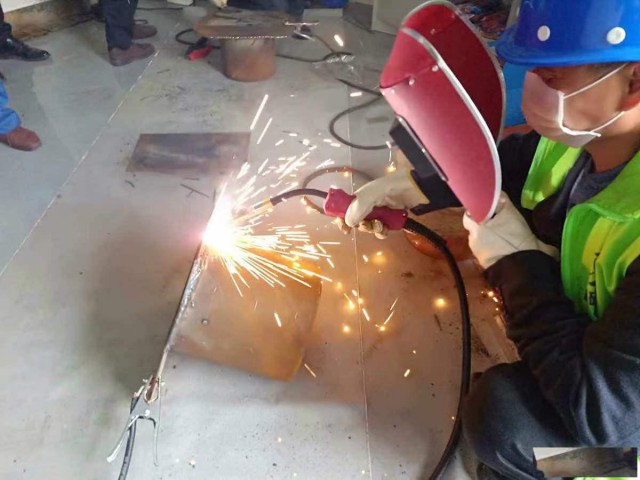 当前焊接专业人员的培养远远满足不了社会的用工需求