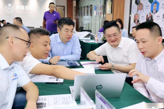 从累死老板到自动运转|2天学会华为/阿里都在用的中国式驭人术
