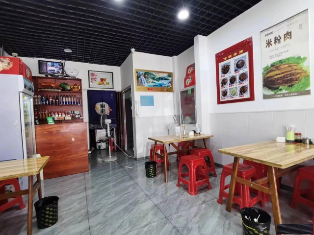 特佳铺编号2481运河区世纪福邸餐饮店低价转让