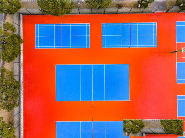 硅PU球场弹性下降的原因