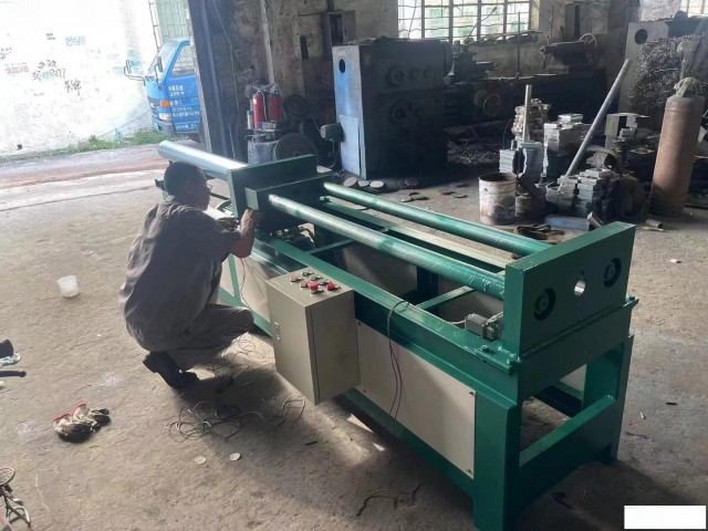 开槽卧式拉床是一种金属切削机床