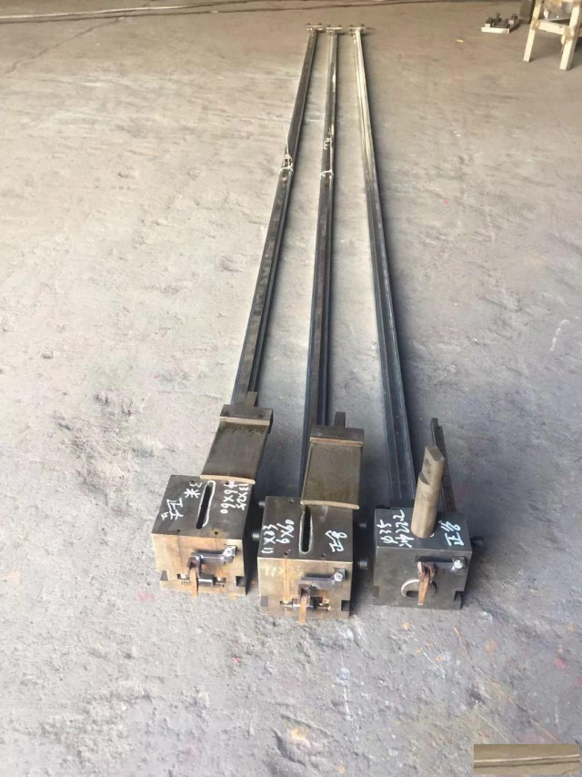 圆管冲孔机方管打孔机槽钢冲孔机