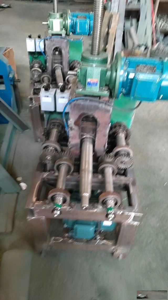 30xing冷弯式型简易手动弯管机