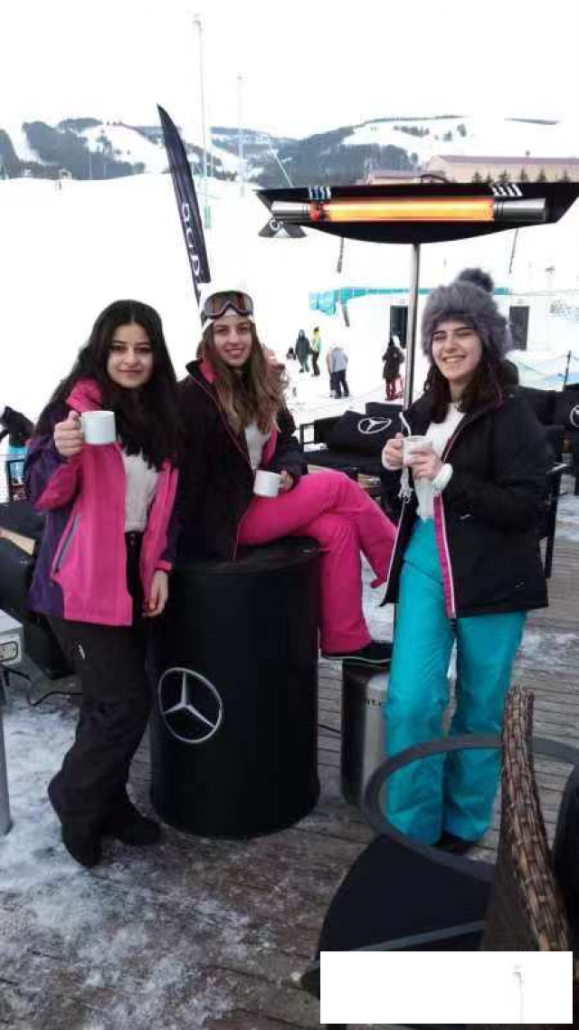 伟而特户外取暖器：土耳其滑雪场中的温暖守护者