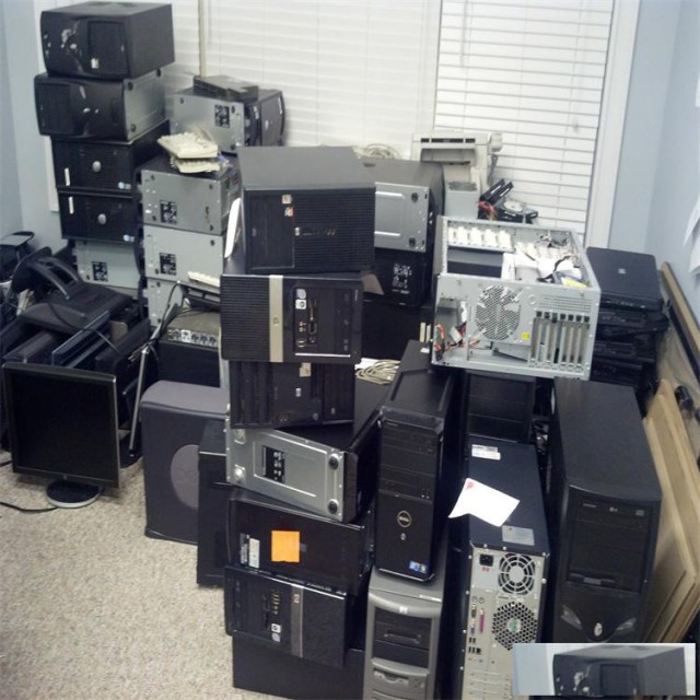 回收电脑交换机UPS电池机房设备投影机仪器