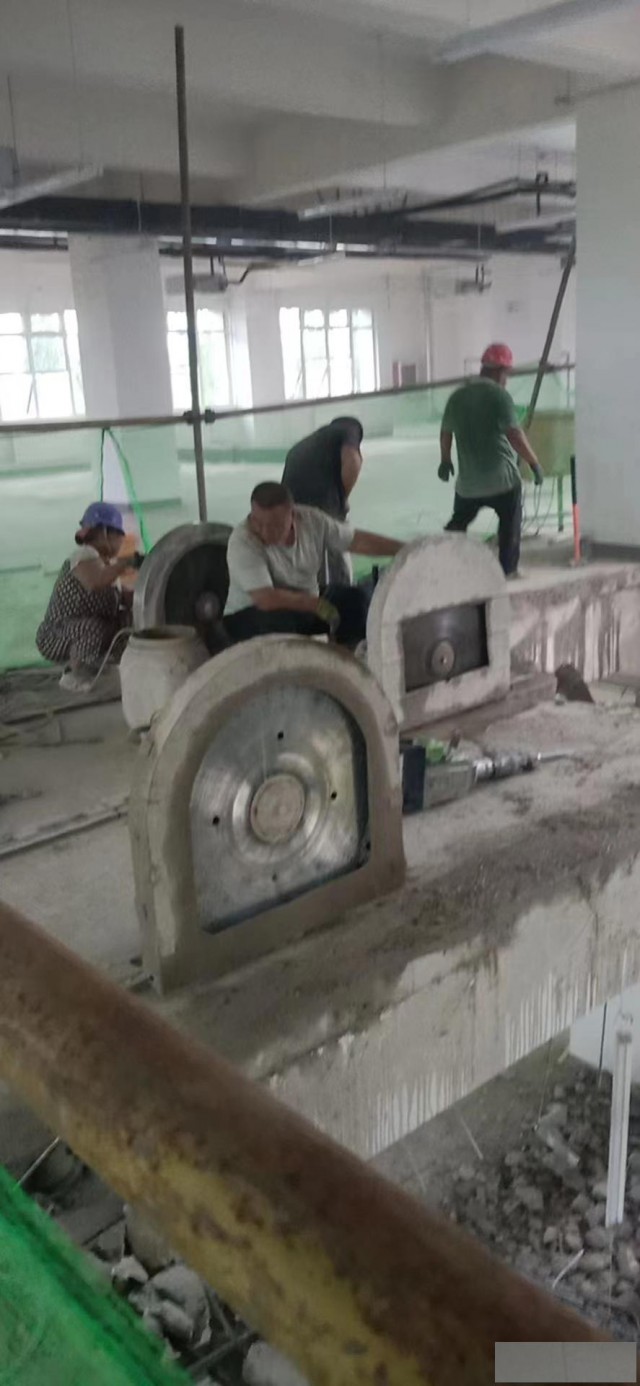 东城区专业切割施工电梯井切割路面切割破碎