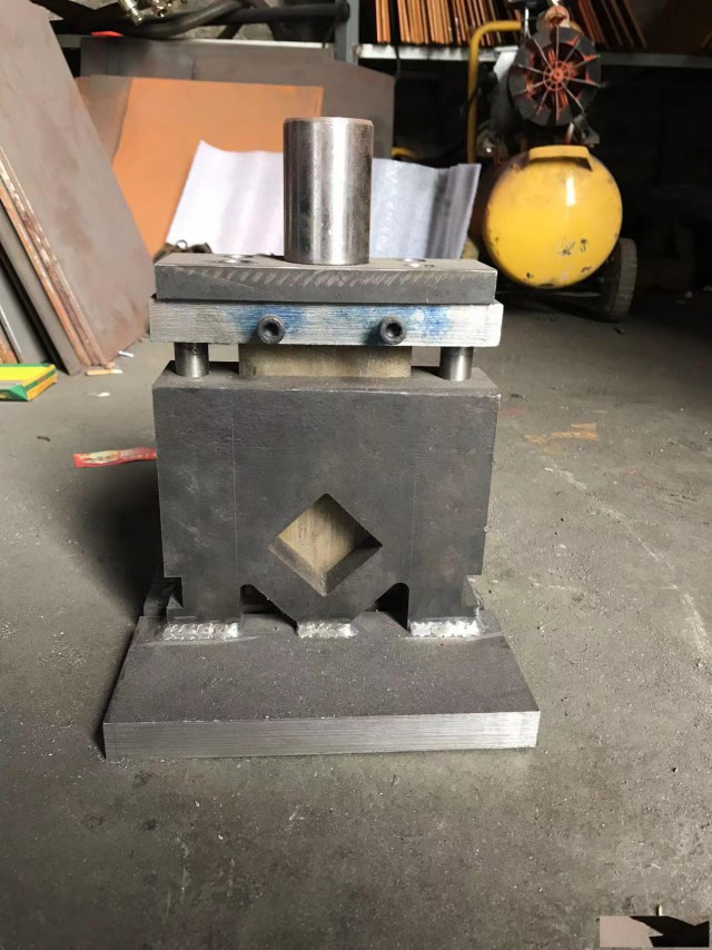 钢管切断模具,钢板卷圆焊接加工,模具角钢切断