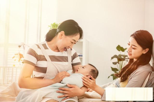 易舒美关爱女性健康携手产后修复之旅