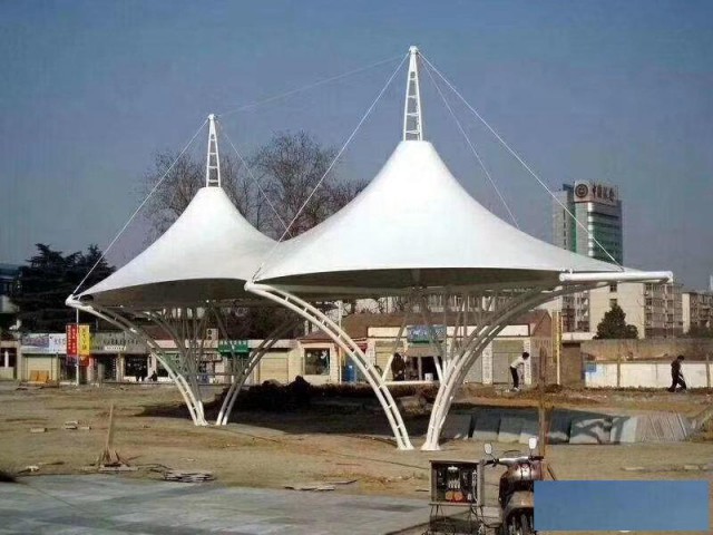 膜结构冒顶雨棚新型建筑结构设计独特款式新颖