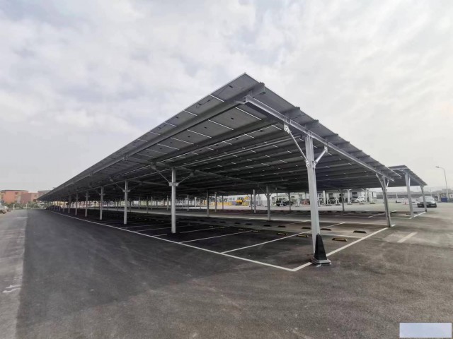 广州番禺钢结构光伏板车棚安装设计厂家