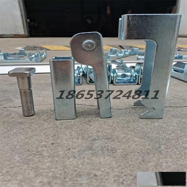 新型夹持器椭圆孔夹持器山东向上金品