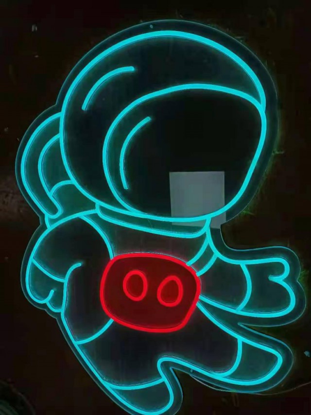 上海长宁区楼体灯箱广告牌制作，霓虹灯加工厂家直销