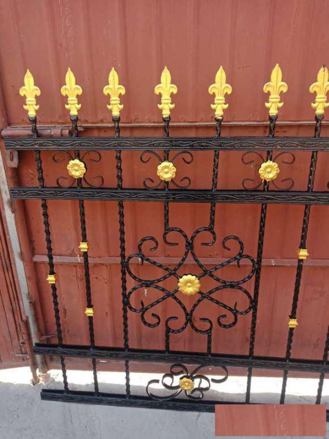 海淀区定制平开门接豪华铁艺大门订单