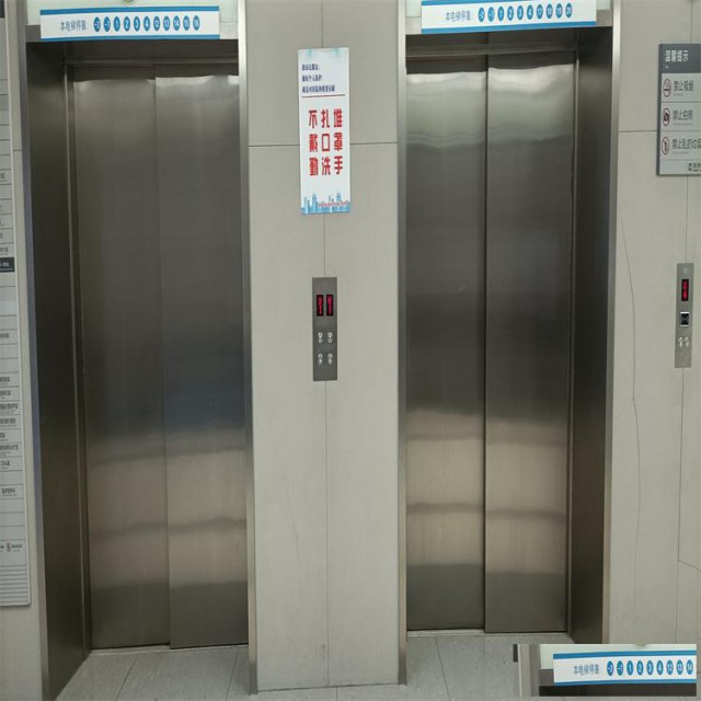 江阴废旧载物货梯拆除回收无锡废旧自动扶梯回收价格