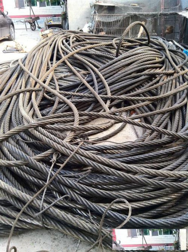 回收钢丝绳上门高价回收废品二手设备