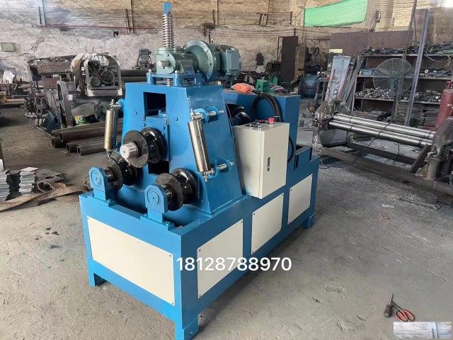 多功能弯圆机如何把一根方管弯制圆形的