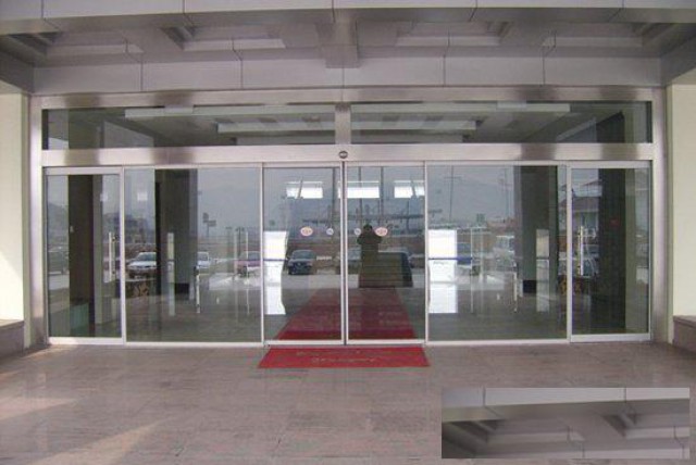 西城区换幕墙玻璃安装玻璃门