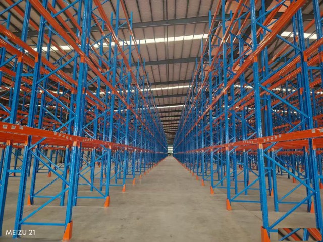 二手旧物流货架回收拆除批量收购货架托盘叉车