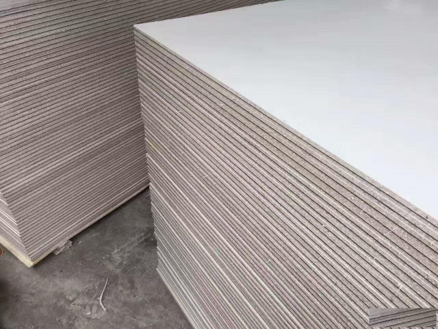 源头厂家直供阻尼隔音板A级防火优质隔音板