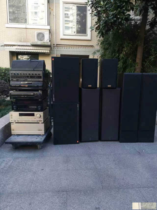 高价回收家用音响单位电器电脑物质音响