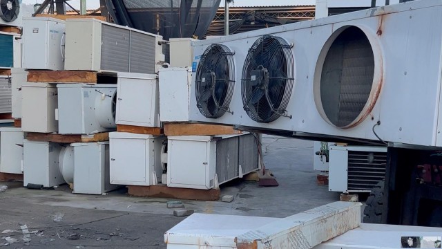 北京回收旧新风机组旧冷库常年大量回收库房设备物质