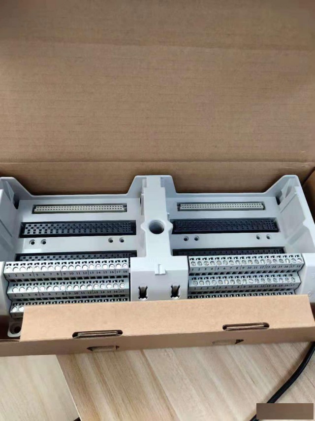 EMERSON艾默生1B30035H01控制器