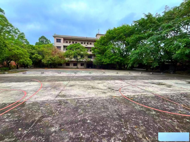 从化区有160亩教育用地2.5万平方房屋整体转让