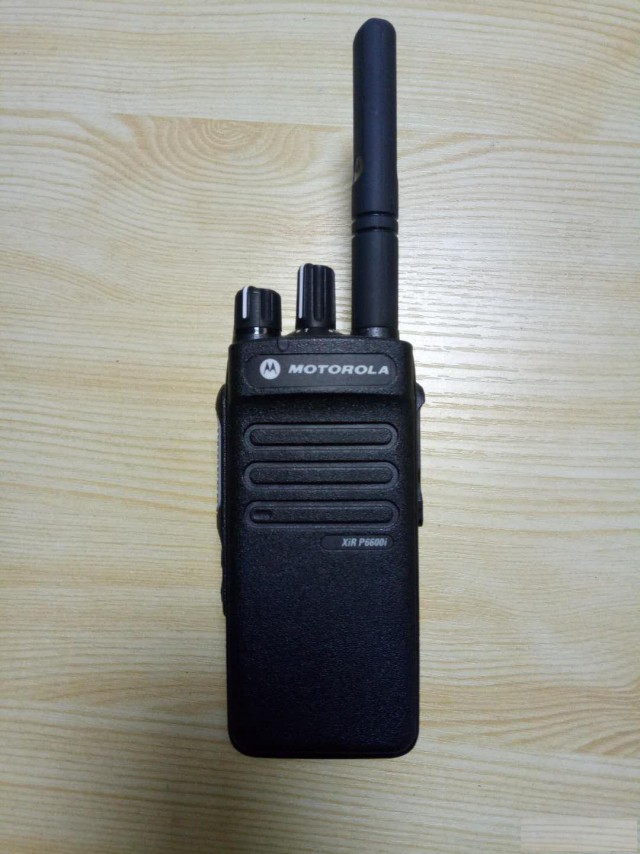 供应东营石油化工摩托罗拉P6600I数字防爆对讲机