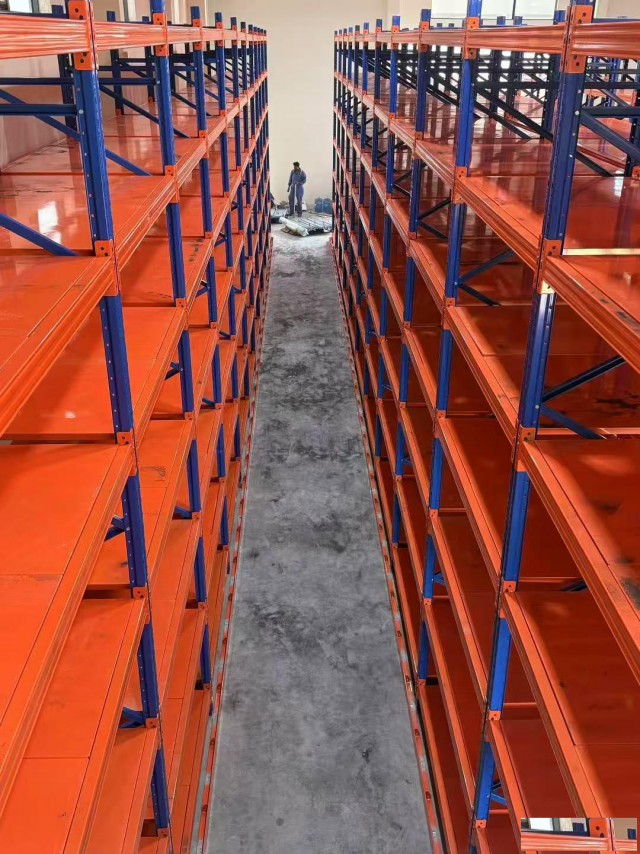 货架重型高位货架回收出售批量收购物流货架托盘