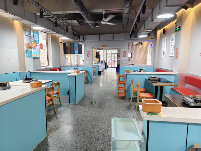 特佳铺编号25218老华北附近水月寺临街300平门市转让