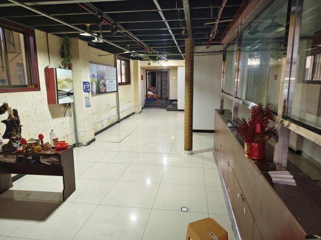 特佳铺编号25209运河区凤凰城A区南门门市房东直租，可分租