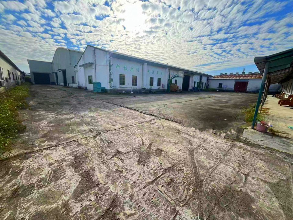 从化区工业园区9.7亩土地4600平方厂房整体出租