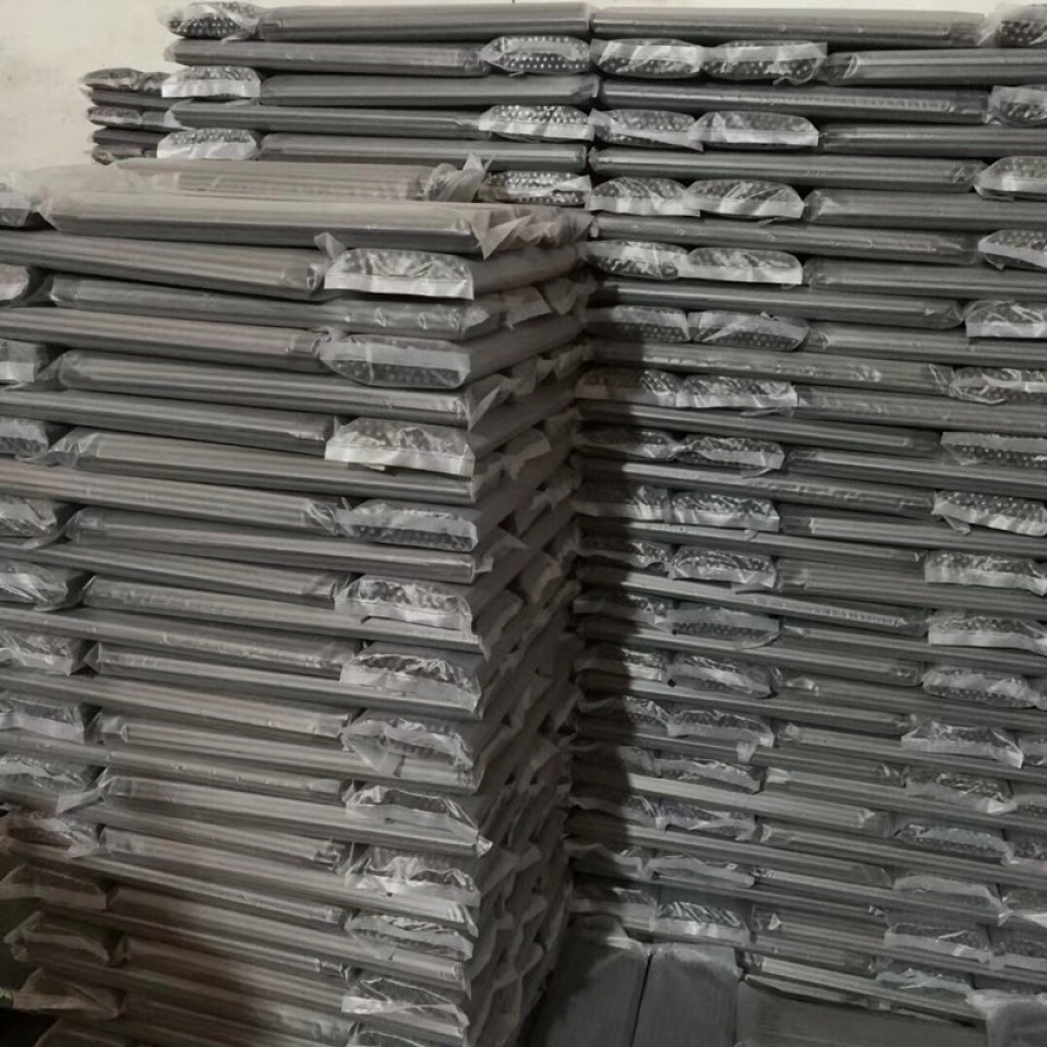 TB4101抗冲击耐磨焊条