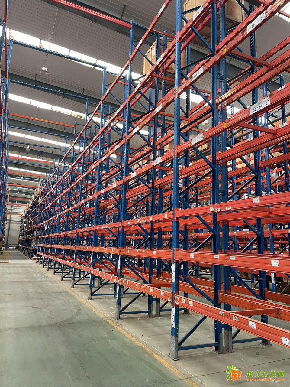 货架回收 二手物流货架回收拆除 大量收购库房重型高位货架